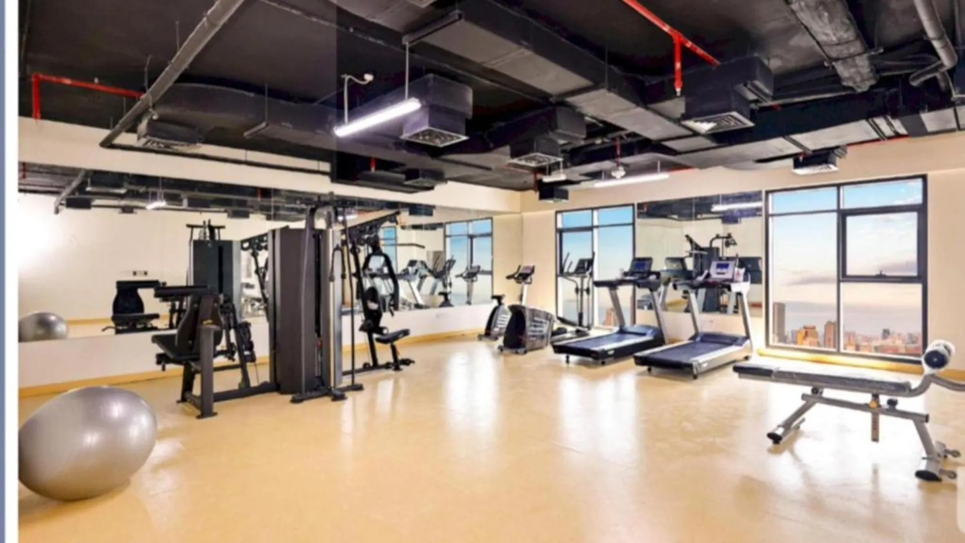 Dancenter Retreat Sheikh Zayed Road Hotel Dubai